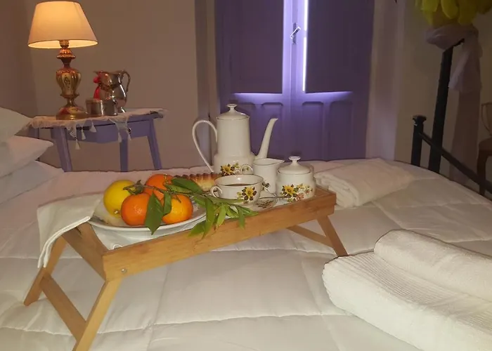 Julia Bed & Breakfast